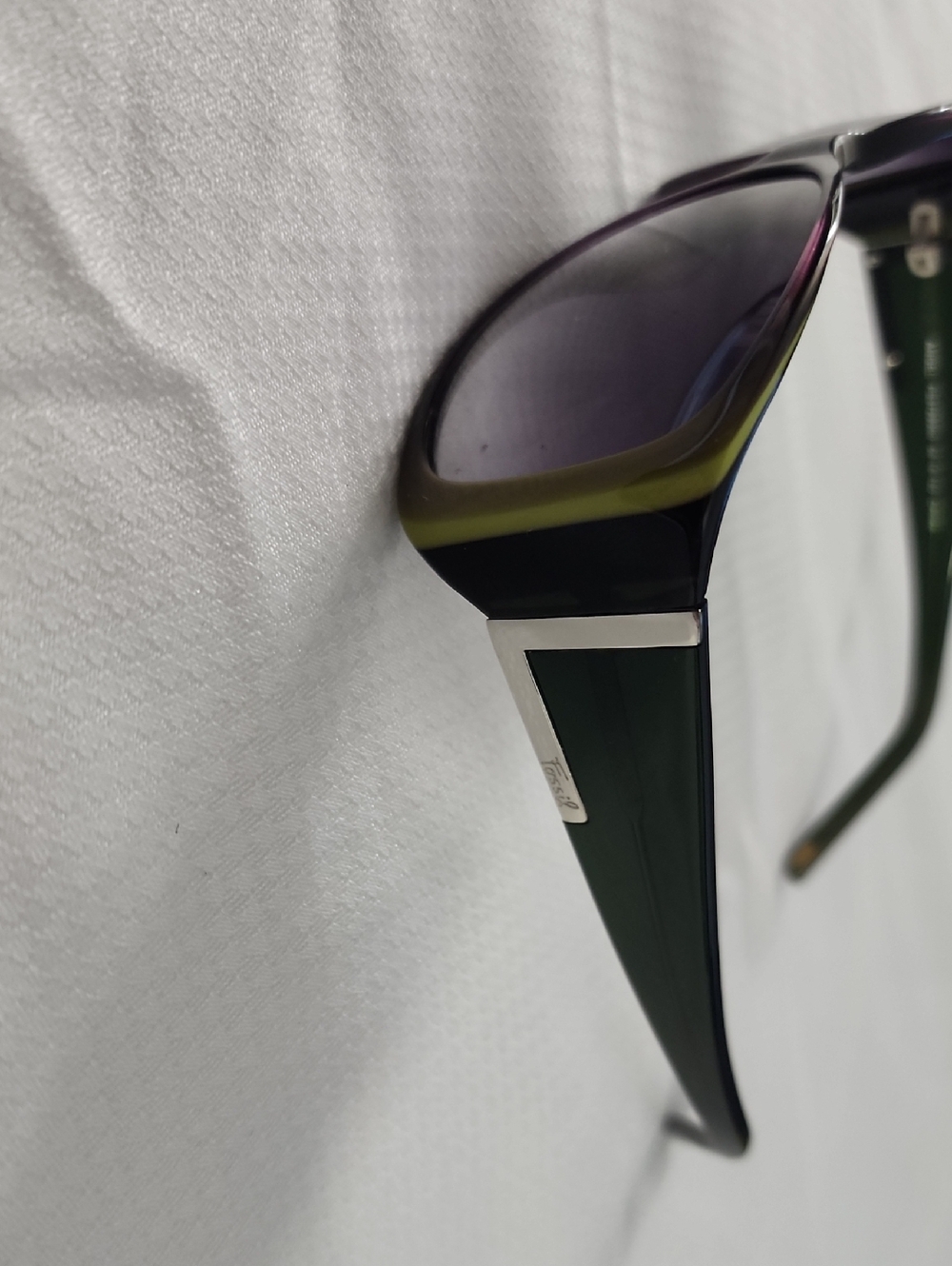 Women's Black& Green Fossil Sunglasses